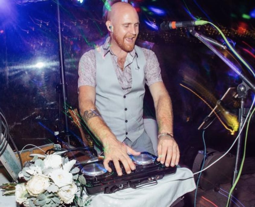 Wedding DJ Brisbane - Mr Entertainment
